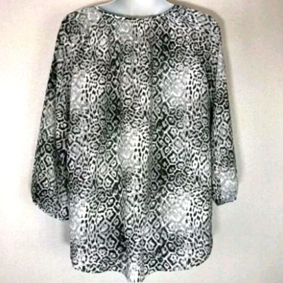 GH Bass Womens Boho Animal Print Keyhole Blouse Tunic Size Medium Vintage EUC - Picture 2 of 6